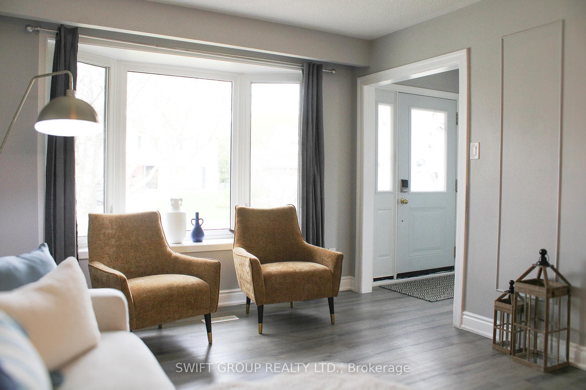 2218 Buttonbush Crescent - Detached photo 8 of 41 in Mississauga, Ontario