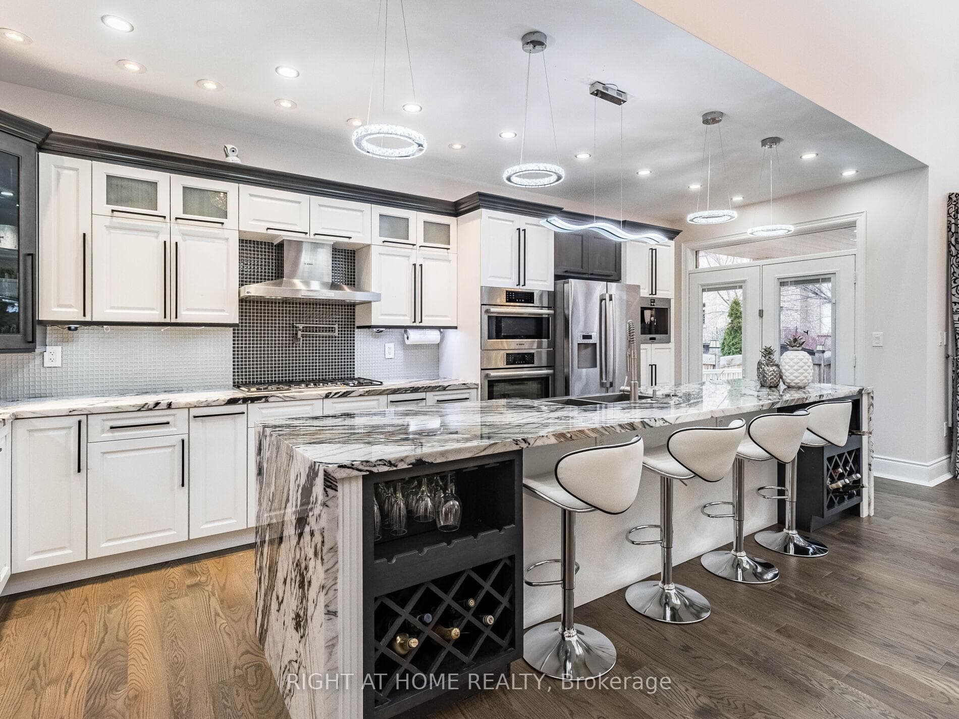 3176 Stocksbridge Avenue - Detached photo 7 of 50 in Oakville, Ontario