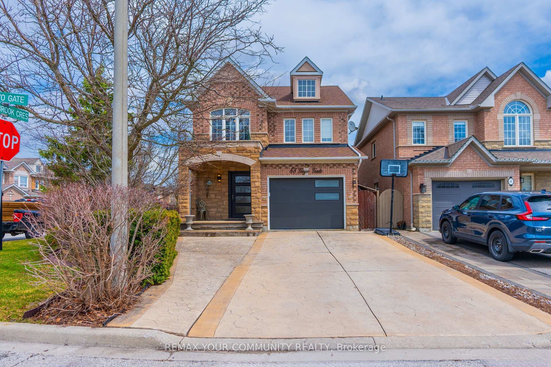 68 Goyo Gate - home for sale in Vaughan, Ontario
