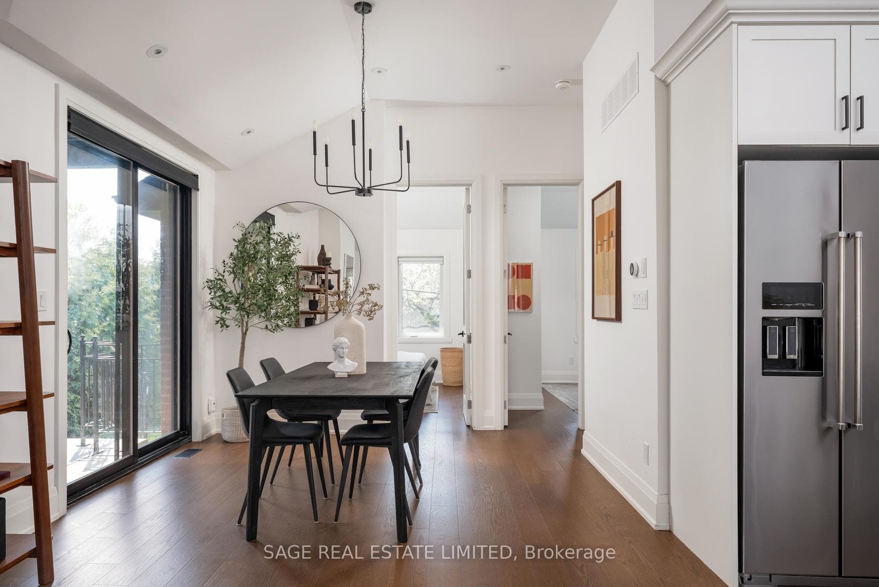 7 Rathgar Avenue - Detached photo 17 of 38 in Etobicoke (Islington / Rexdale), Ontario