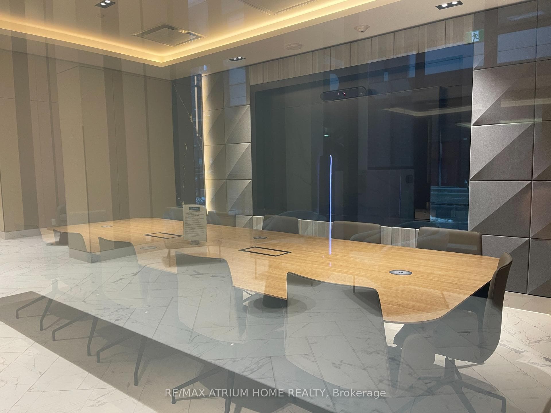 38 Widmer Street Unit 2208 - Condo photo 21 of 21 in Downtown Toronto / Waterfront, Ontario