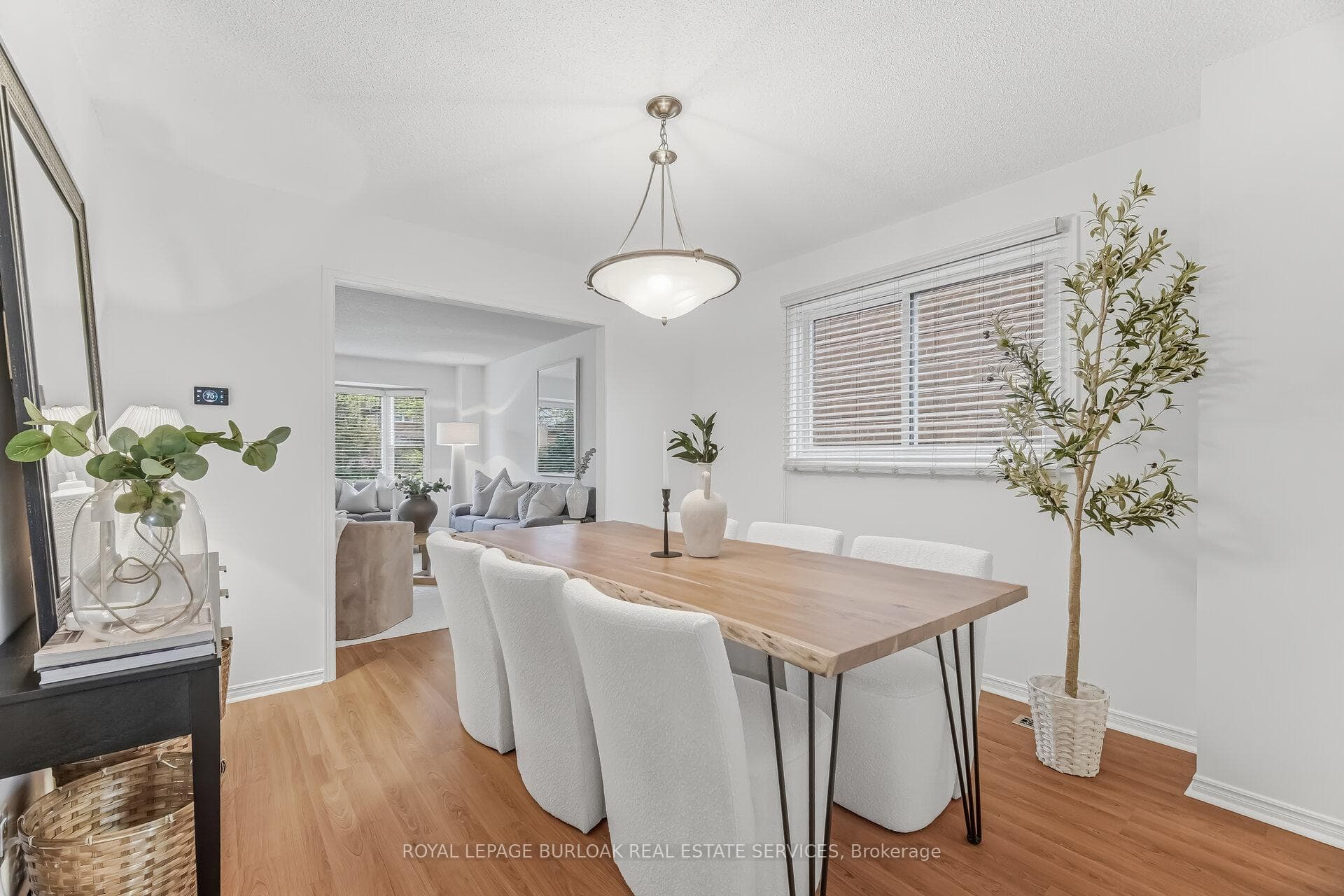 1004 Roxborough Drive - Detached photo 9 of 50 in Oakville, Ontario