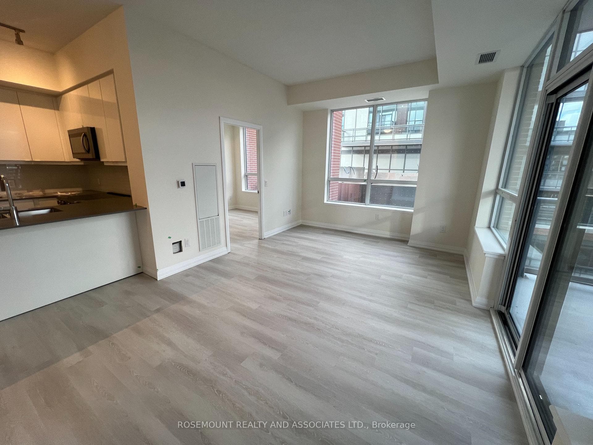 3260 Sheppard Avenue Unit 1004 - Condo photo 6 of 15 in Scarborough Village / Eglinton East, Ontario