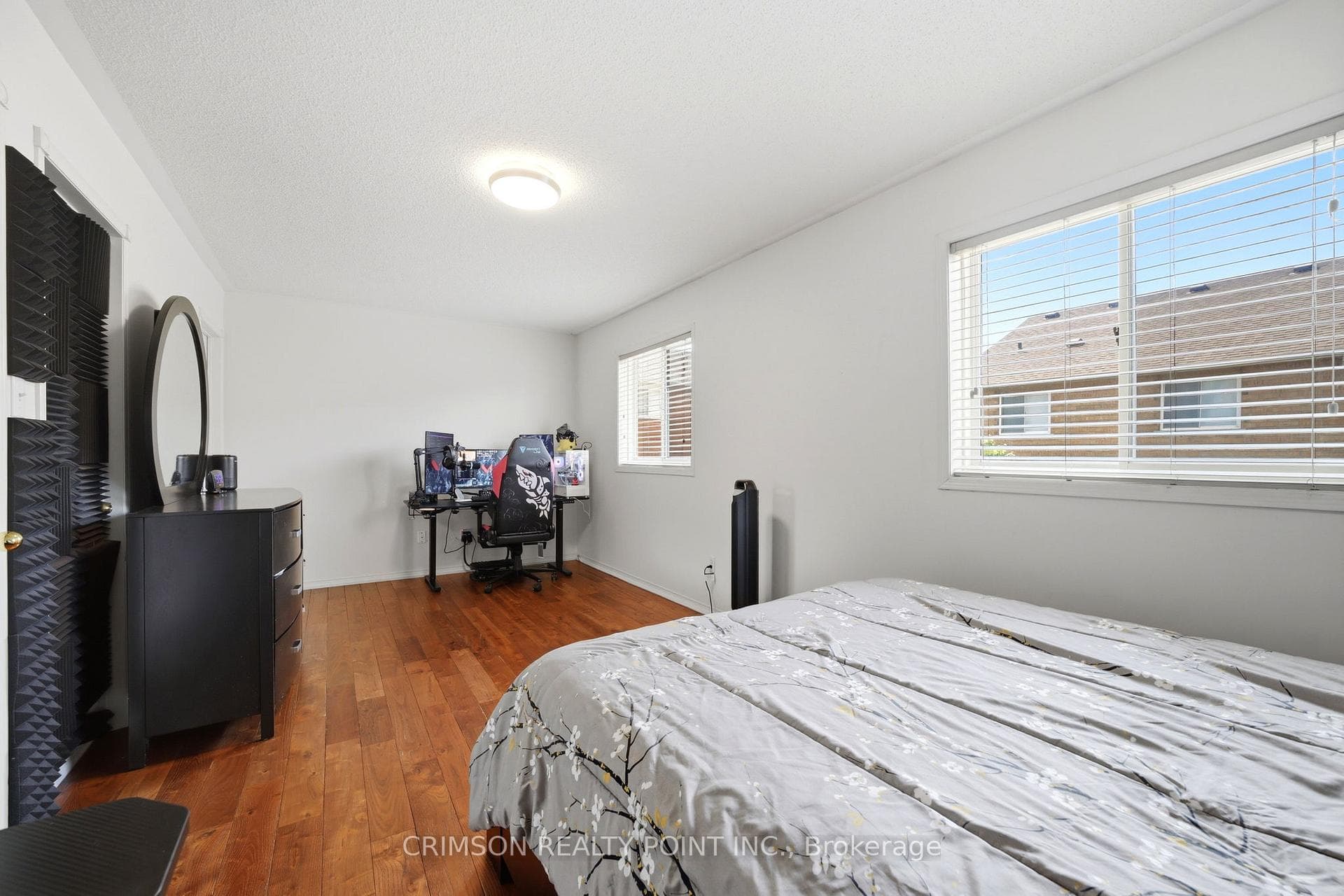 42 Dawson Crescent - Townhouse photo 15 of 37 in Milton, Ontario