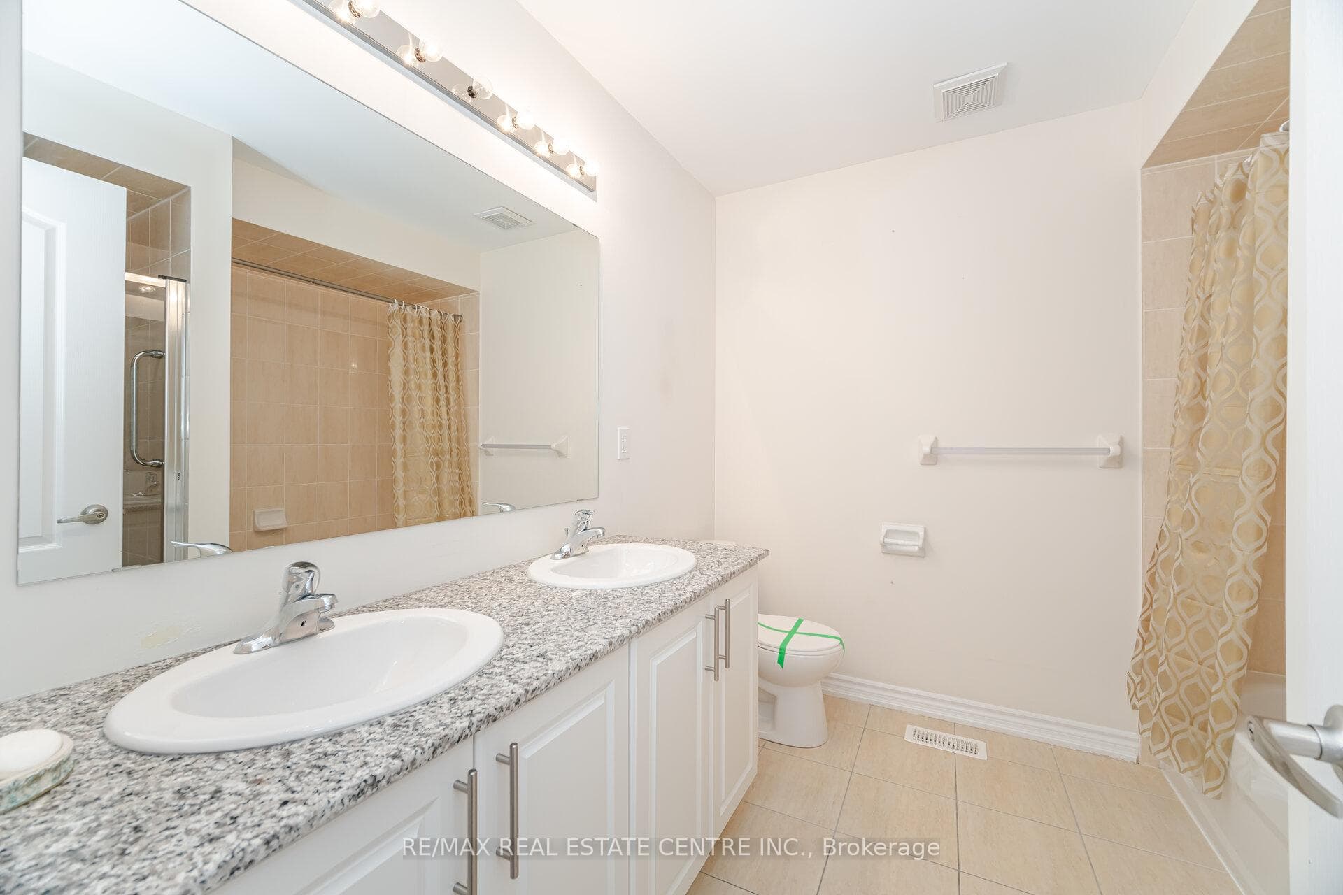 11 Yately Street - Townhouse photo 17 of 29 in Brampton, Ontario