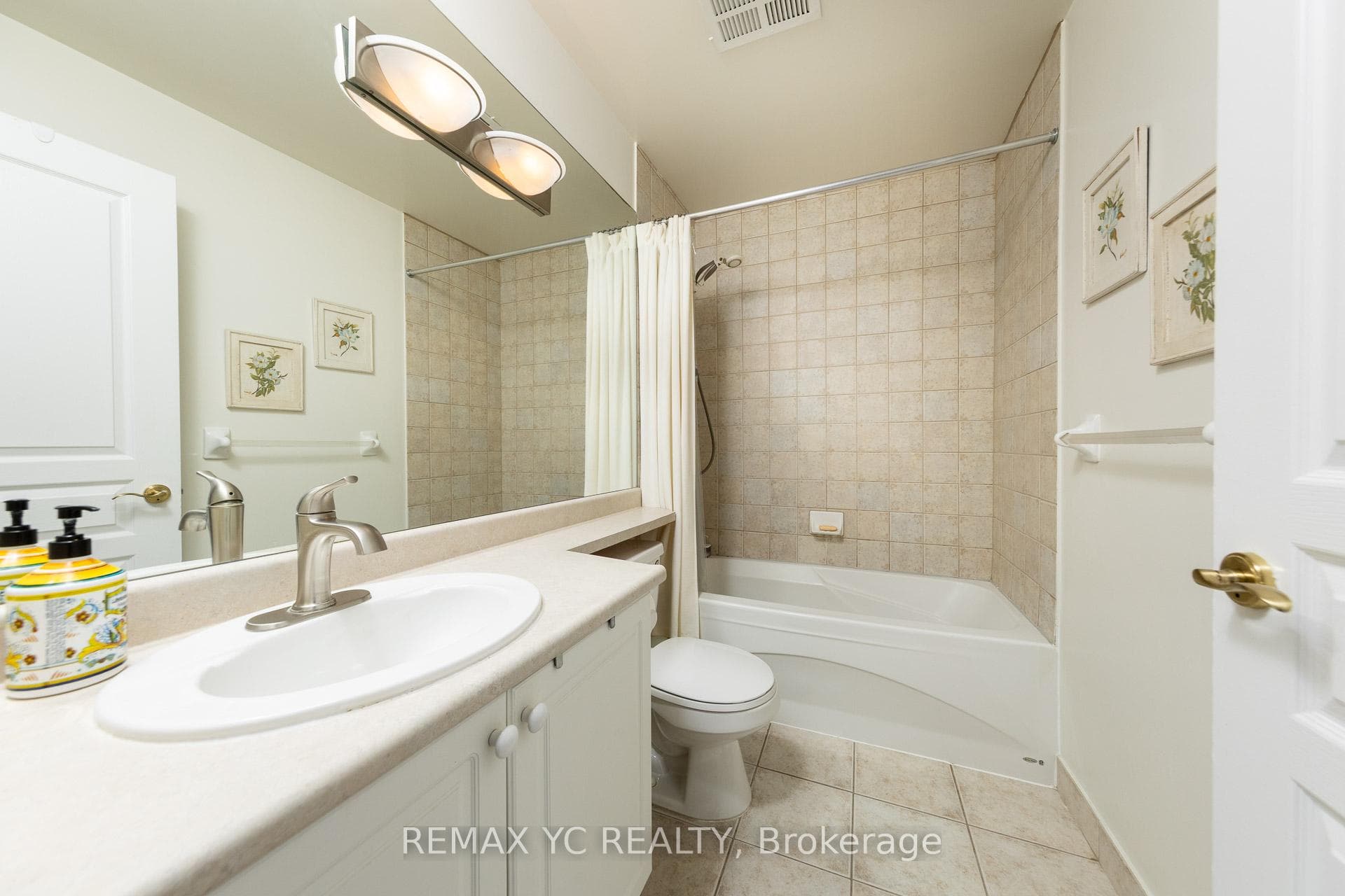 28 Byng Avenue Unit 802 - Condo photo 17 of 21 in Willowdale / Newtonbrook, Ontario