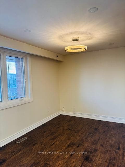 46 Orpington Crescent - Detached photo 7 of 16 in Etobicoke (West Mall / Rexdale), Ontario
