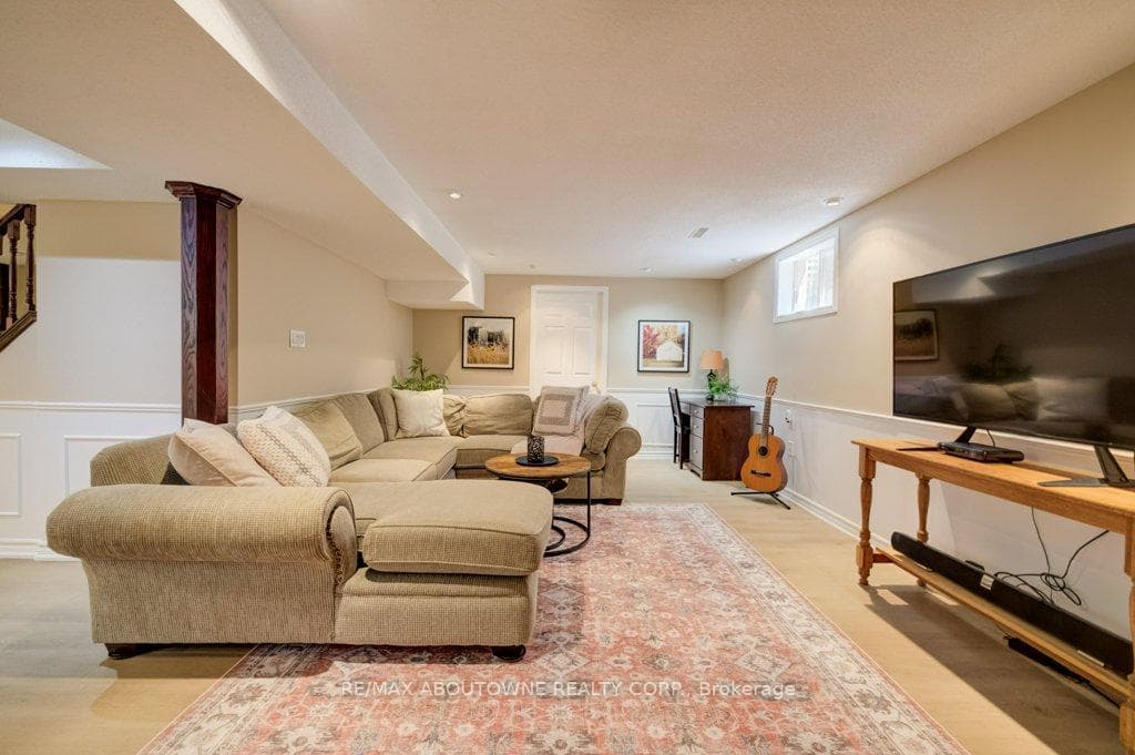 1300 Old Bridle Path - Detached photo 29 of 43 in Oakville, Ontario