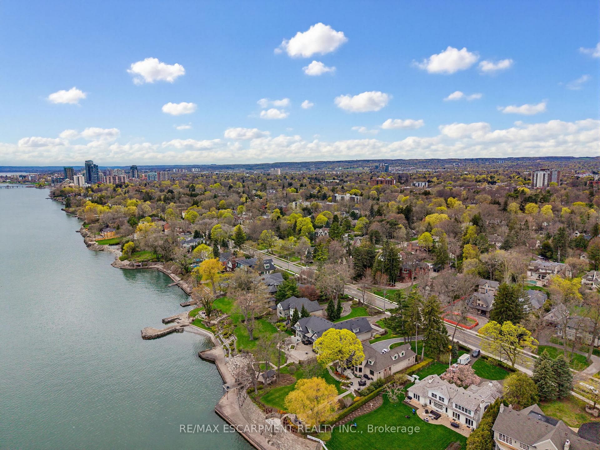 3083 LAKESHORE Road - Detached photo 49 of 50 in Burlington, Ontario