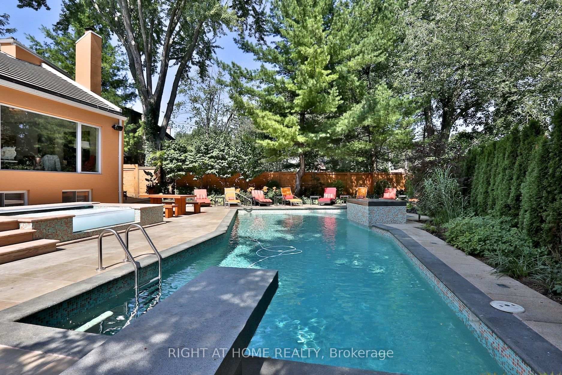 1 Friars Lane - Detached photo 42 of 50 in Etobicoke (Islington / Rexdale), Ontario