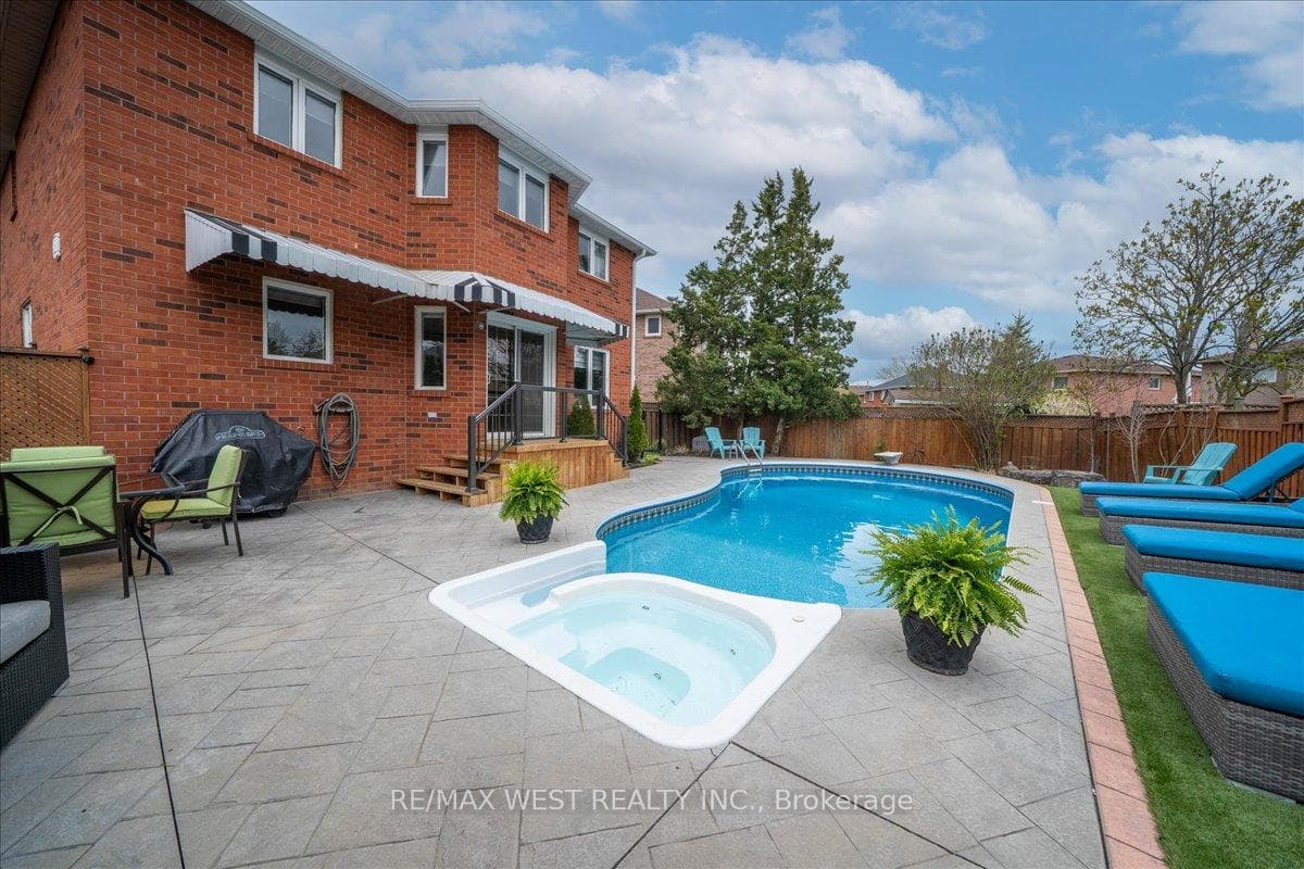 12 Berrydown Drive - Detached photo 46 of 50 in Caledon, Ontario