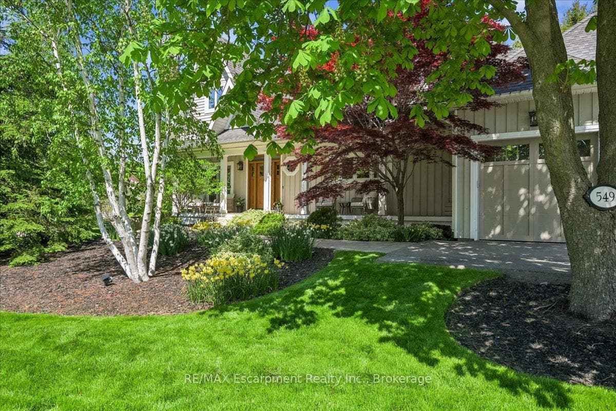 549 Jeanette Drive - Detached photo 6 of 39 in Oakville, Ontario