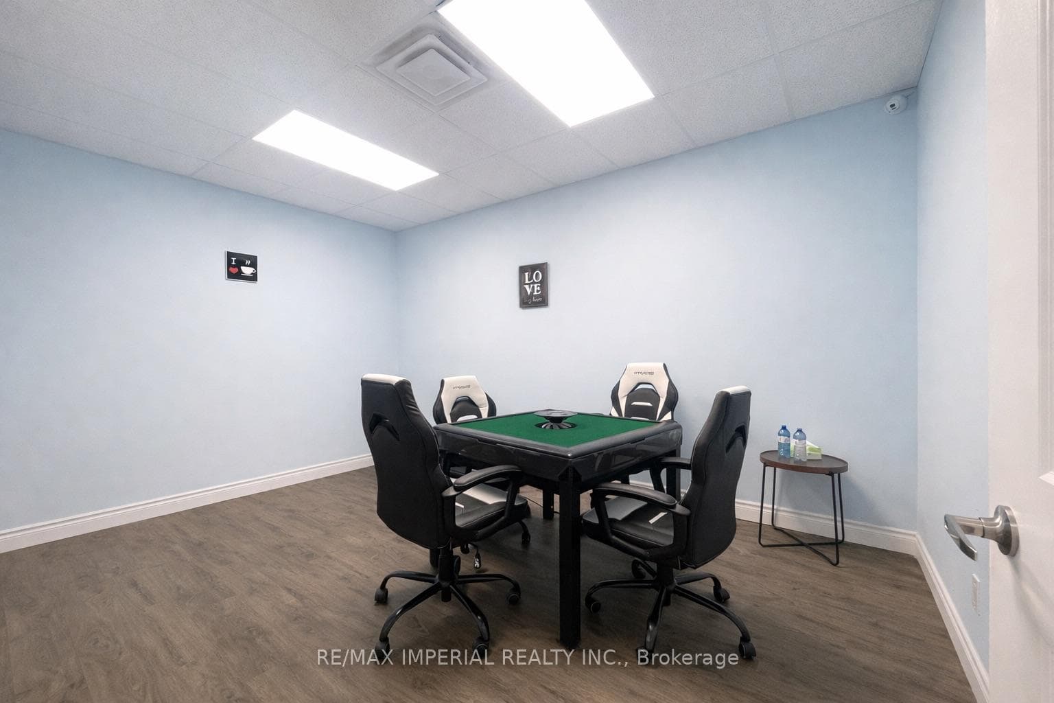 505 King Street Unit 8 - Commercial photo 10 of 10 in Hamilton, Ontario