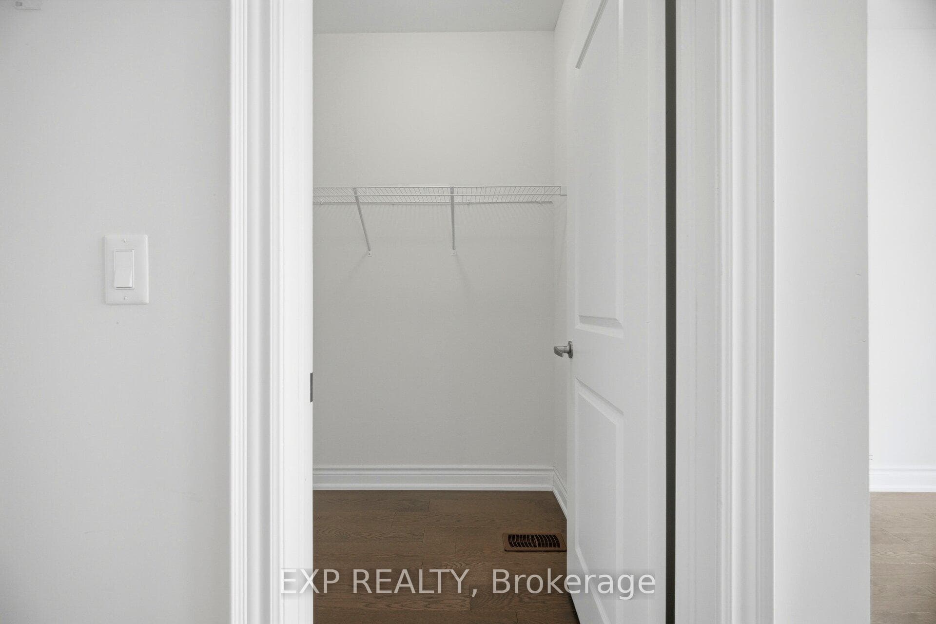 3128 Parsonage Crescent - Detached photo 35 of 47 in Oakville, Ontario