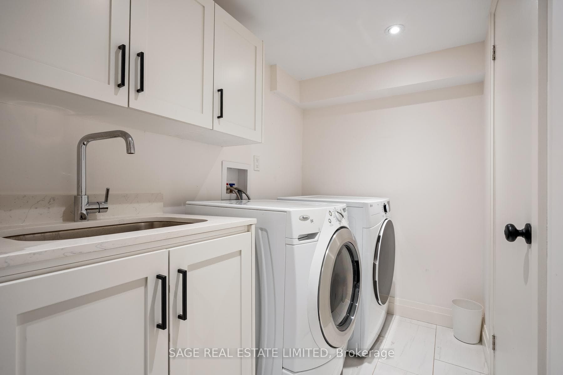 7 Rathgar Avenue - Detached photo 27 of 38 in Etobicoke (Islington / Rexdale), Ontario