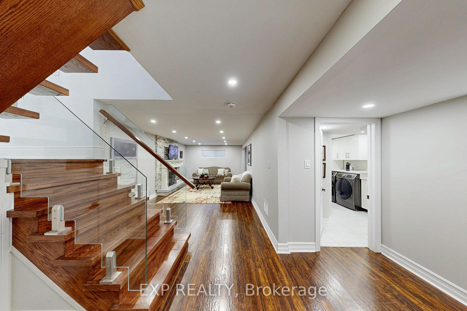 2439 Bridge Road - Detached photo 31 of 50 in Oakville, Ontario