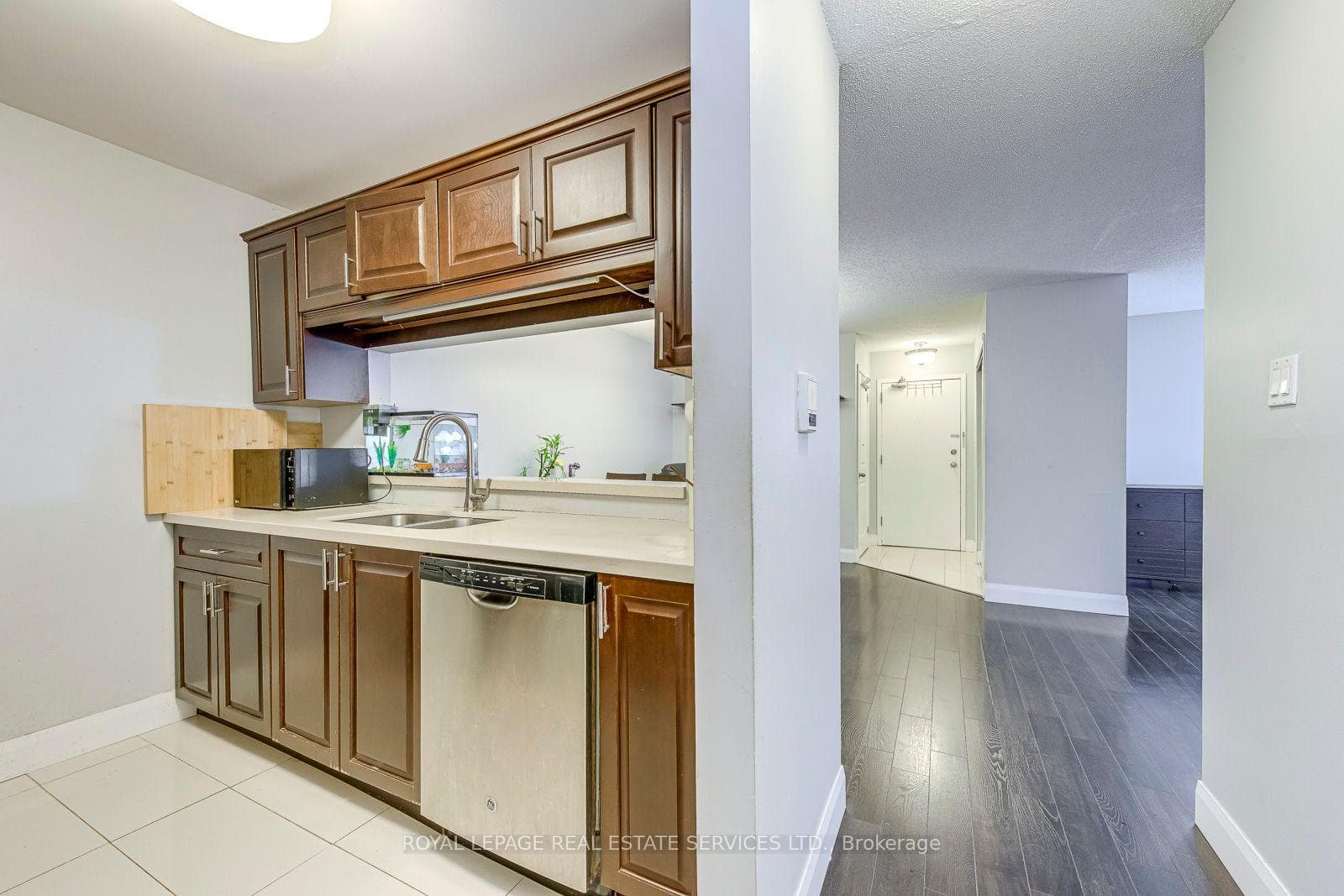 1450 Glen Abbey Gate Unit 911 - Condo photo 19 of 29 in Oakville, Ontario
