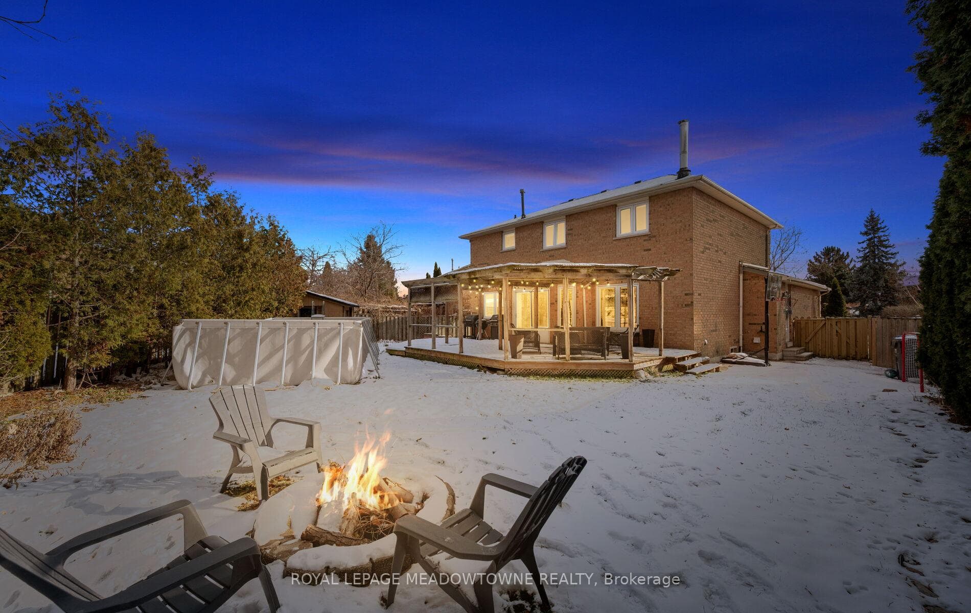 16 Cox Crescent - home for sale in Brampton, Ontario