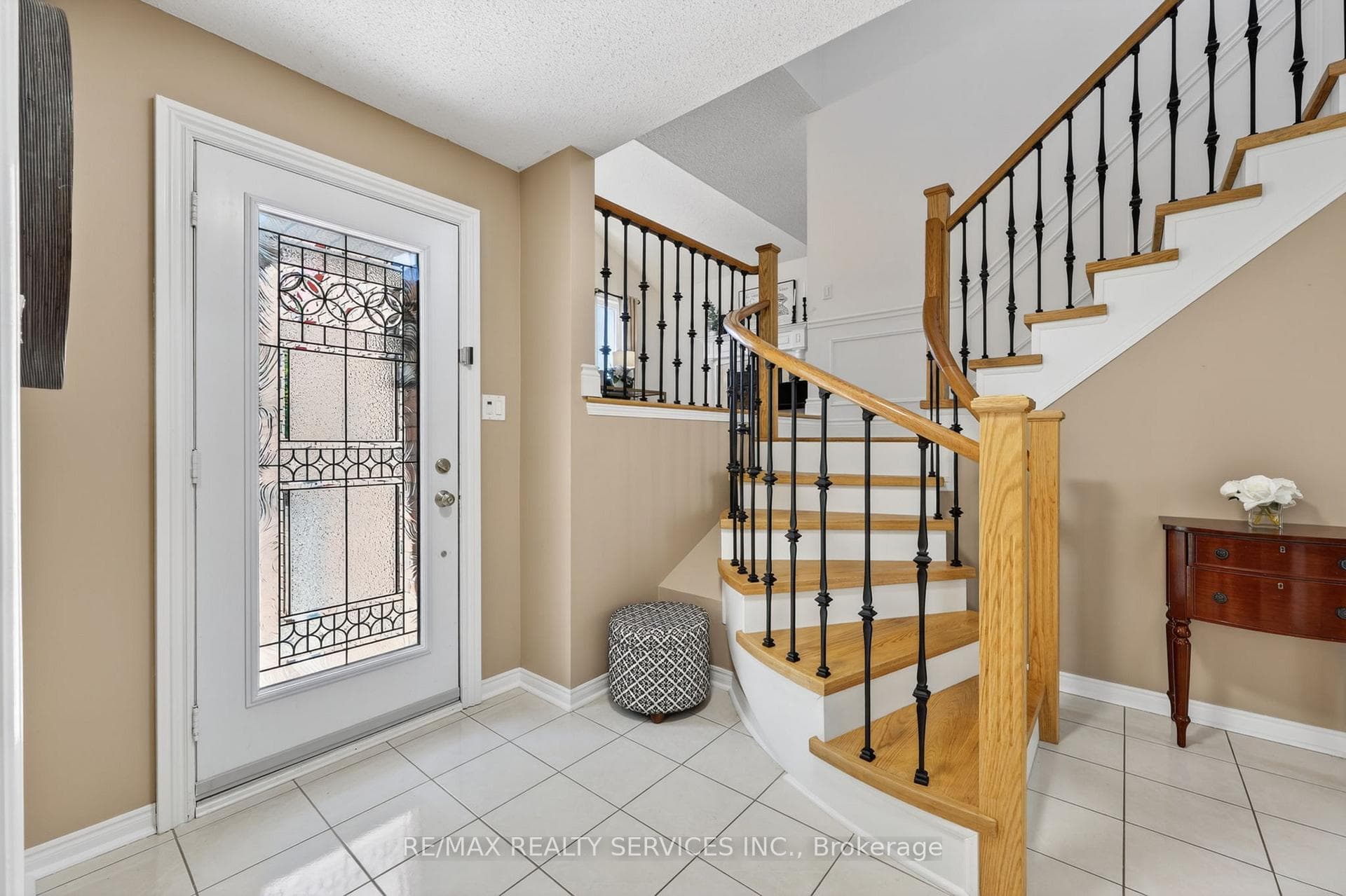 150 Royal Valley Drive - Detached photo 6 of 50 in Caledon, Ontario