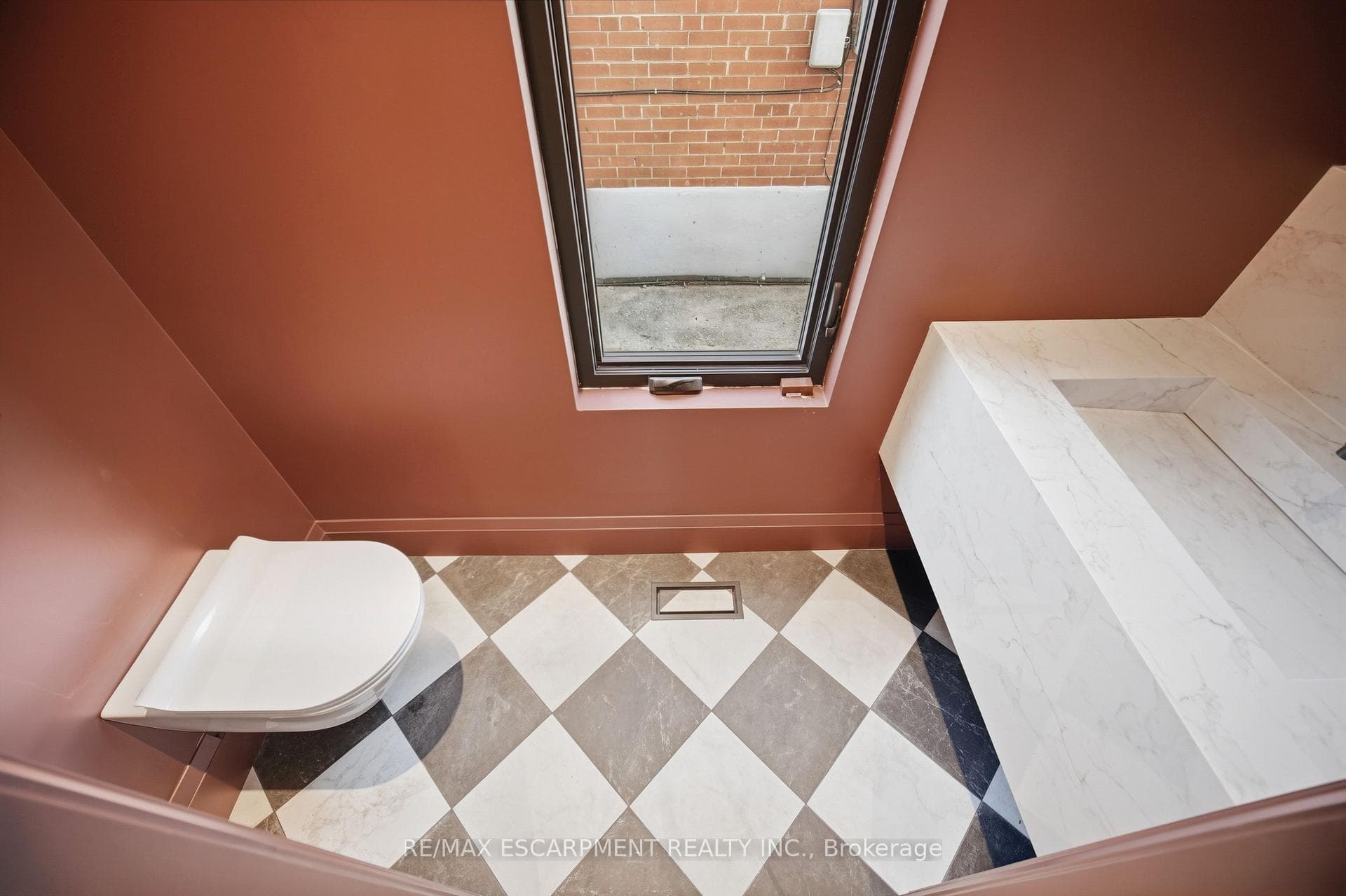 40B Maple Avenue - Semi-Detached photo 18 of 50 in Mississauga, Ontario