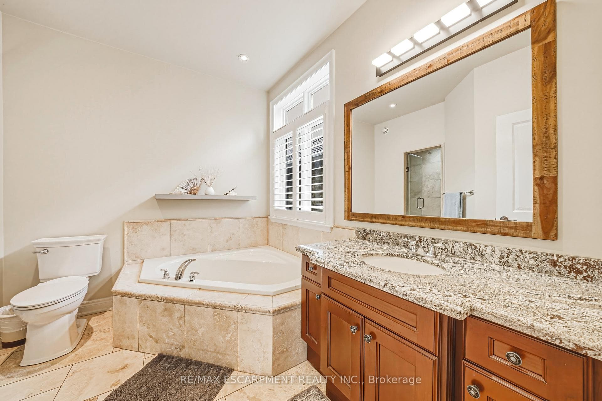 976 Shadeland Avenue Unit 3 - Detached photo 23 of 46 in Burlington, Ontario