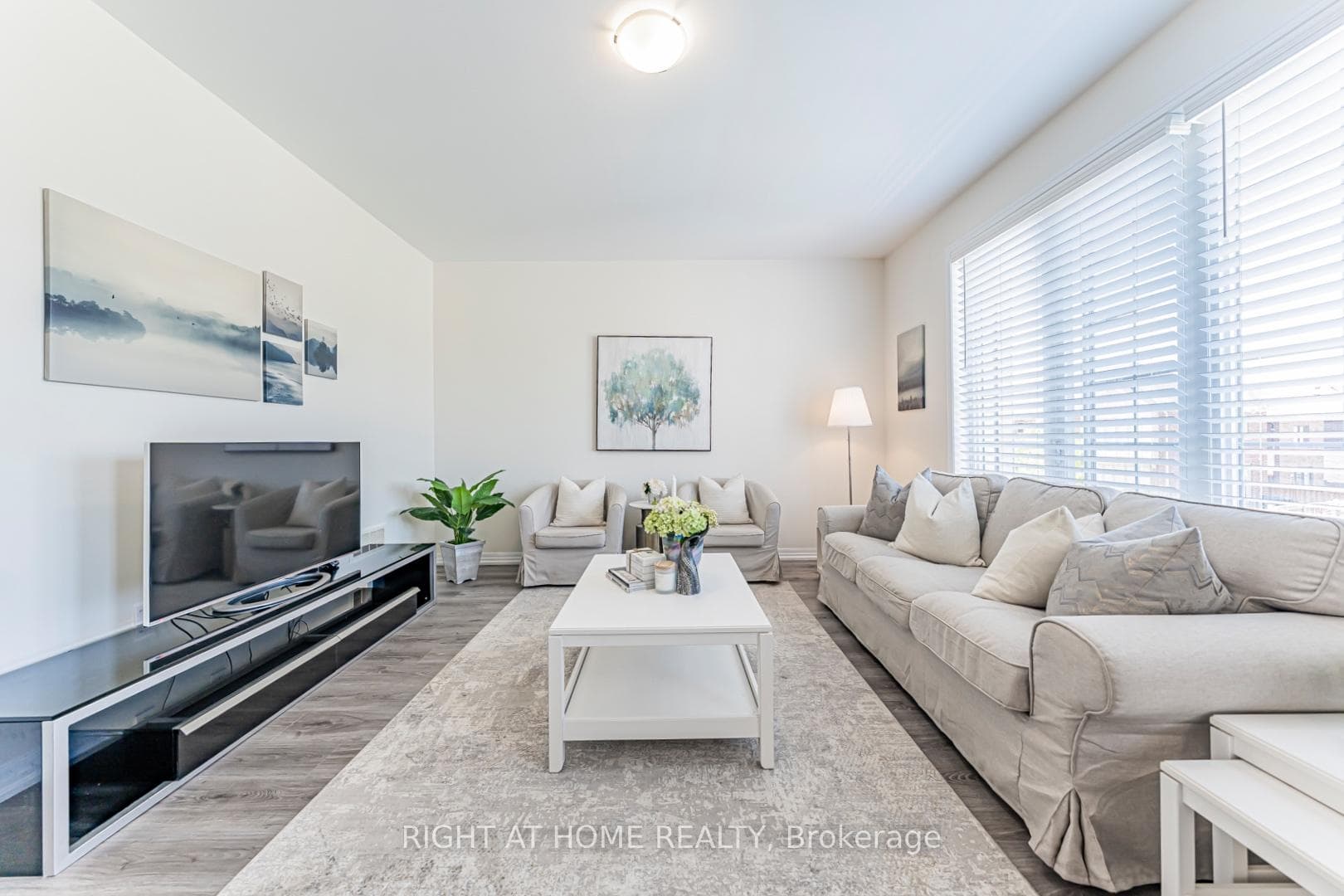 3315 Vardon Way - Townhouse photo 12 of 29 in Oakville, Ontario