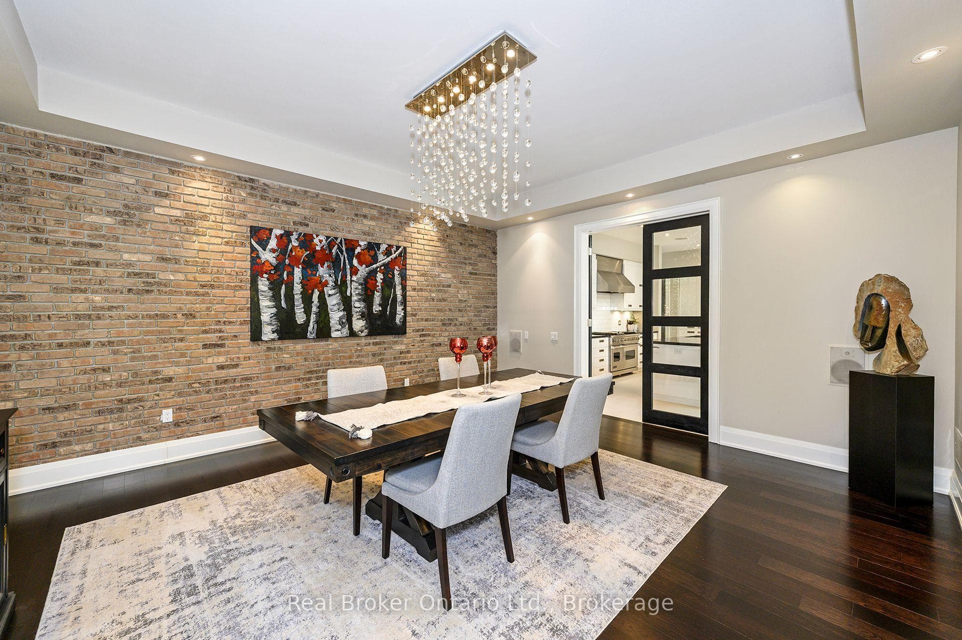 4507 Lakeshore Road - Detached photo 17 of 50 in Burlington, Ontario