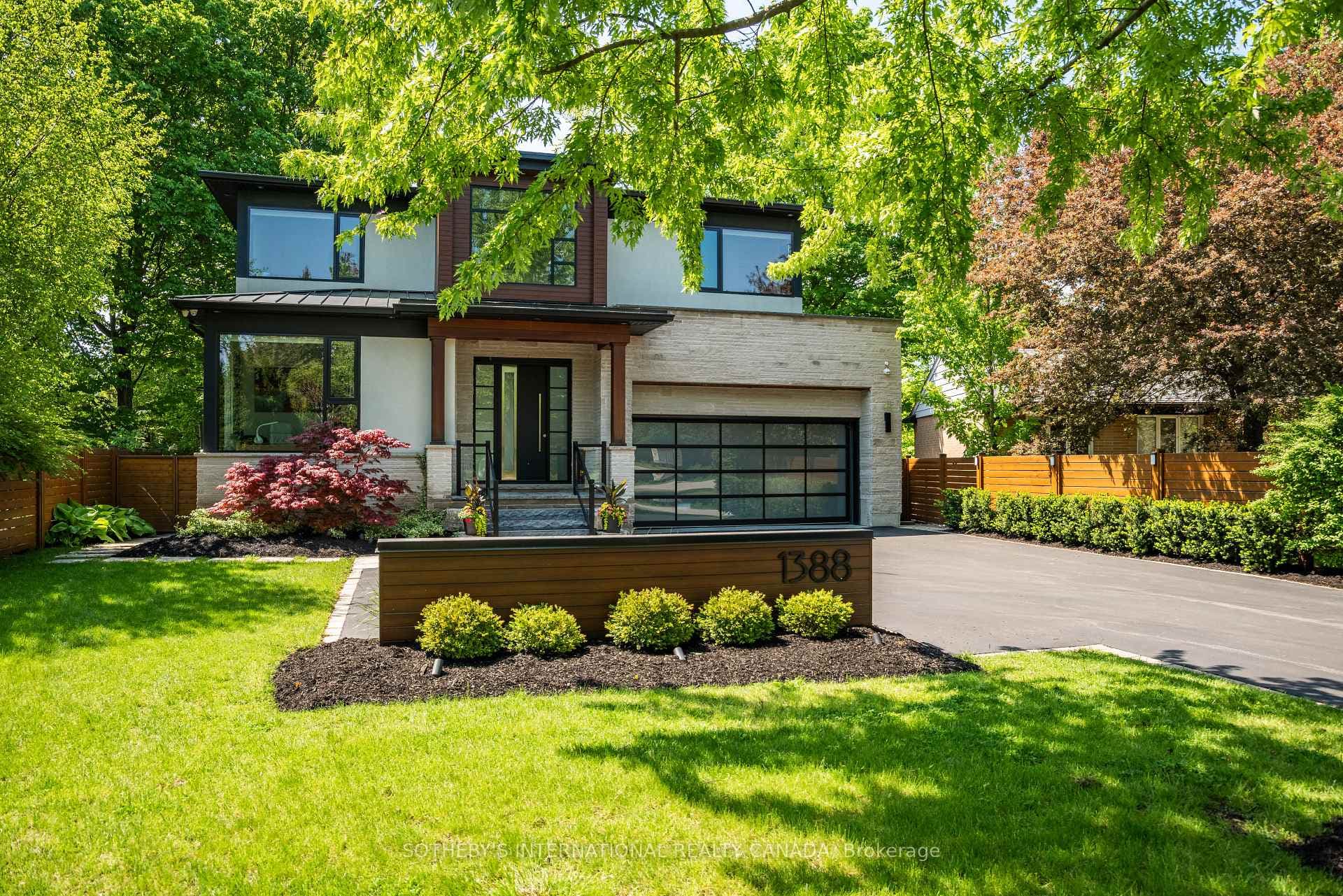 1388 Acton Crescent - Detached photo 3 of 50 in Oakville, Ontario