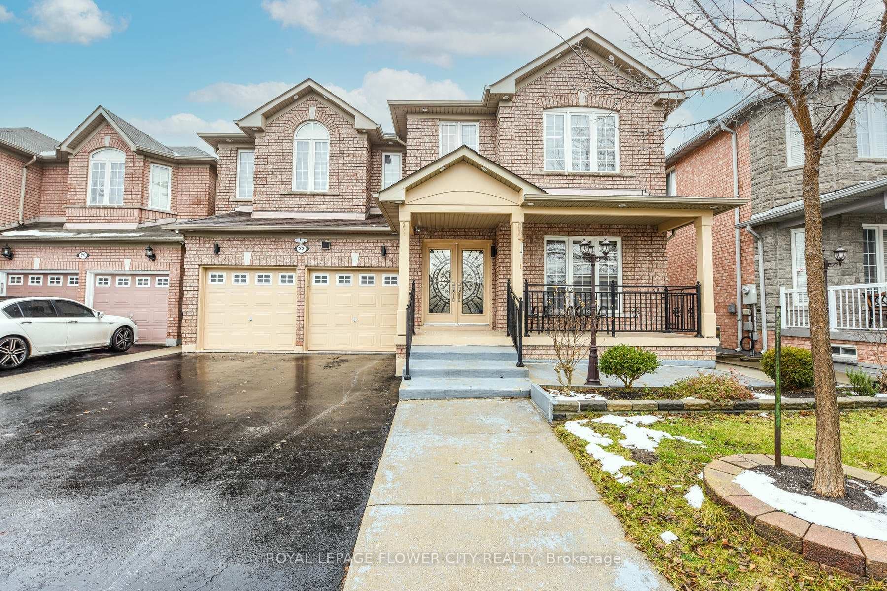 22 Wintersnow Court - Detached photo 2 of 50 in Brampton, Ontario