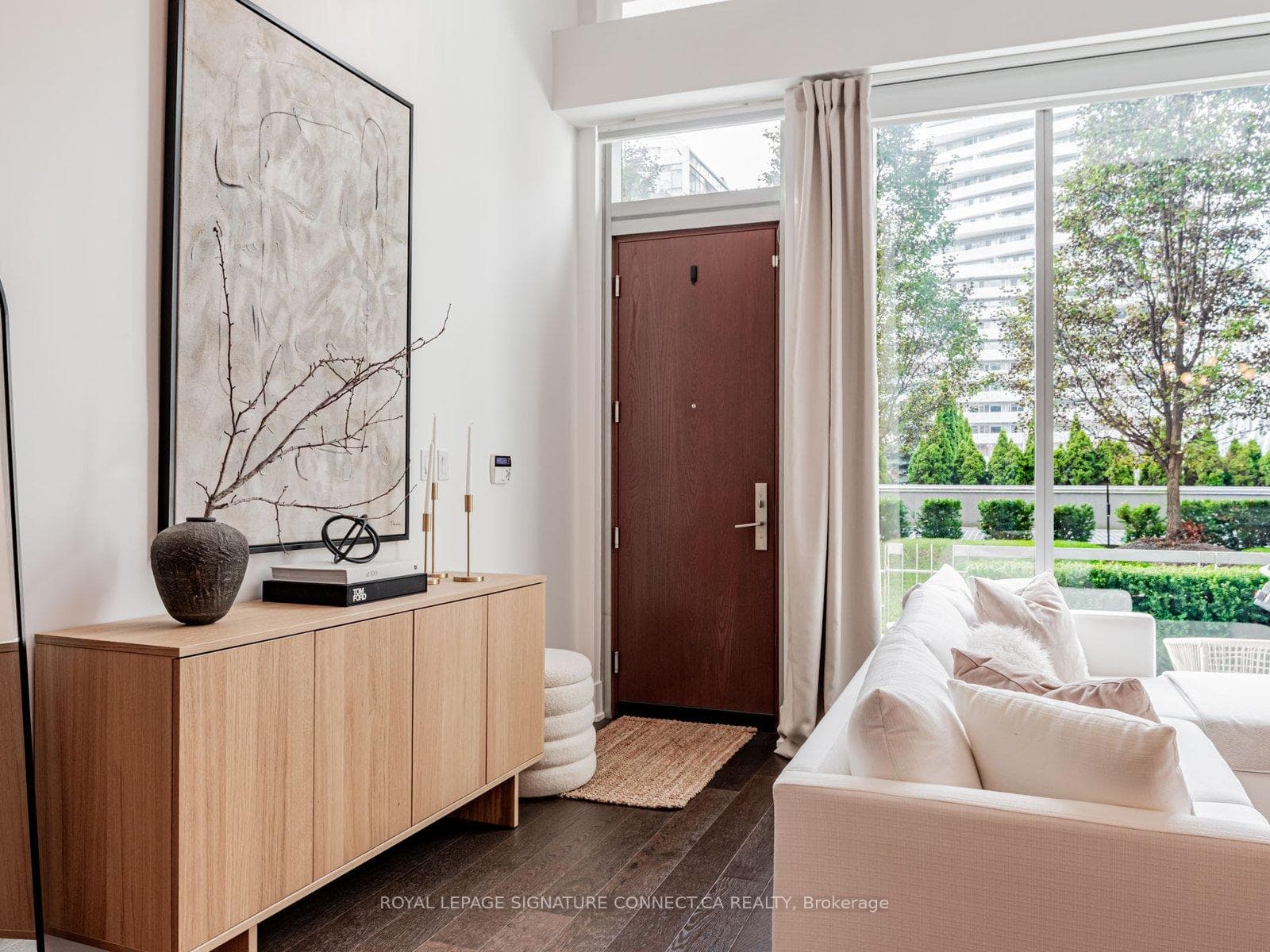 39 Queens Quay Unit TH132 - Condo photo 16 of 35 in Regent Park / Cabbagetown / St. James Town, Ontario