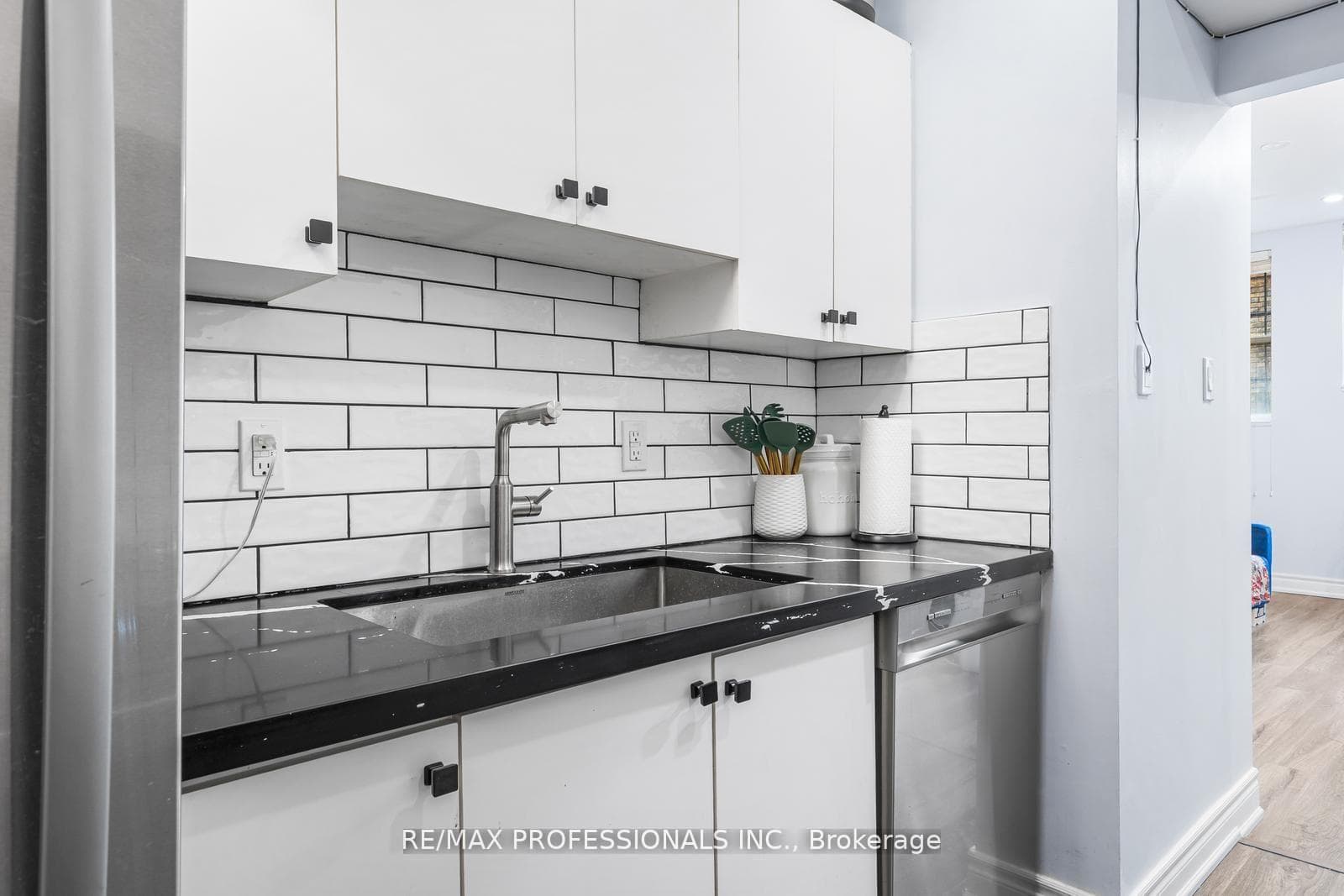 412 Jarvis Street Unit 105 - Condo photo 7 of 18 in Regent Park / Cabbagetown / St. James Town, Ontario