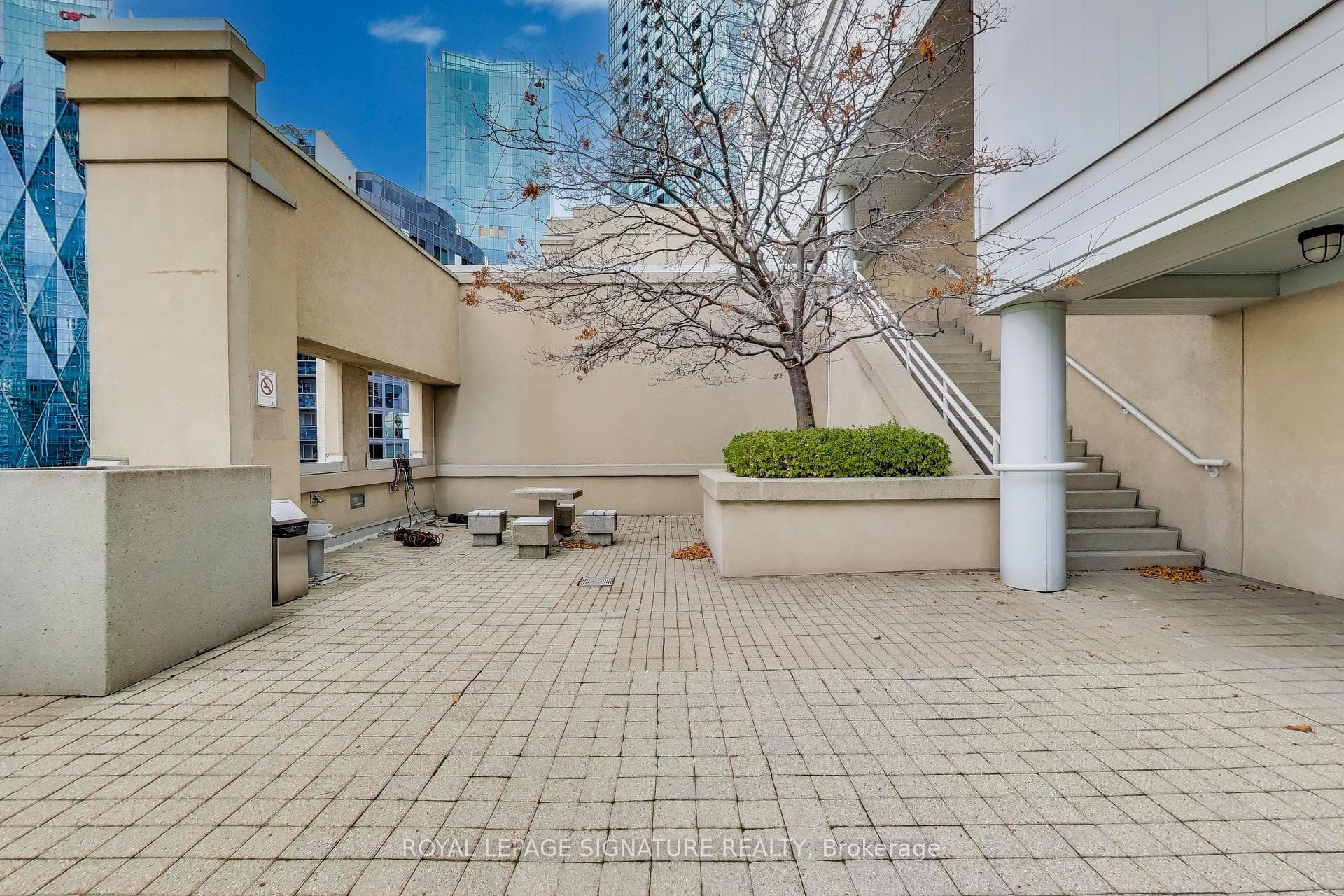 25 The Esplanade N/A Unit 2313 - Condo photo 29 of 32 in Regent Park / Cabbagetown / St. James Town, Ontario