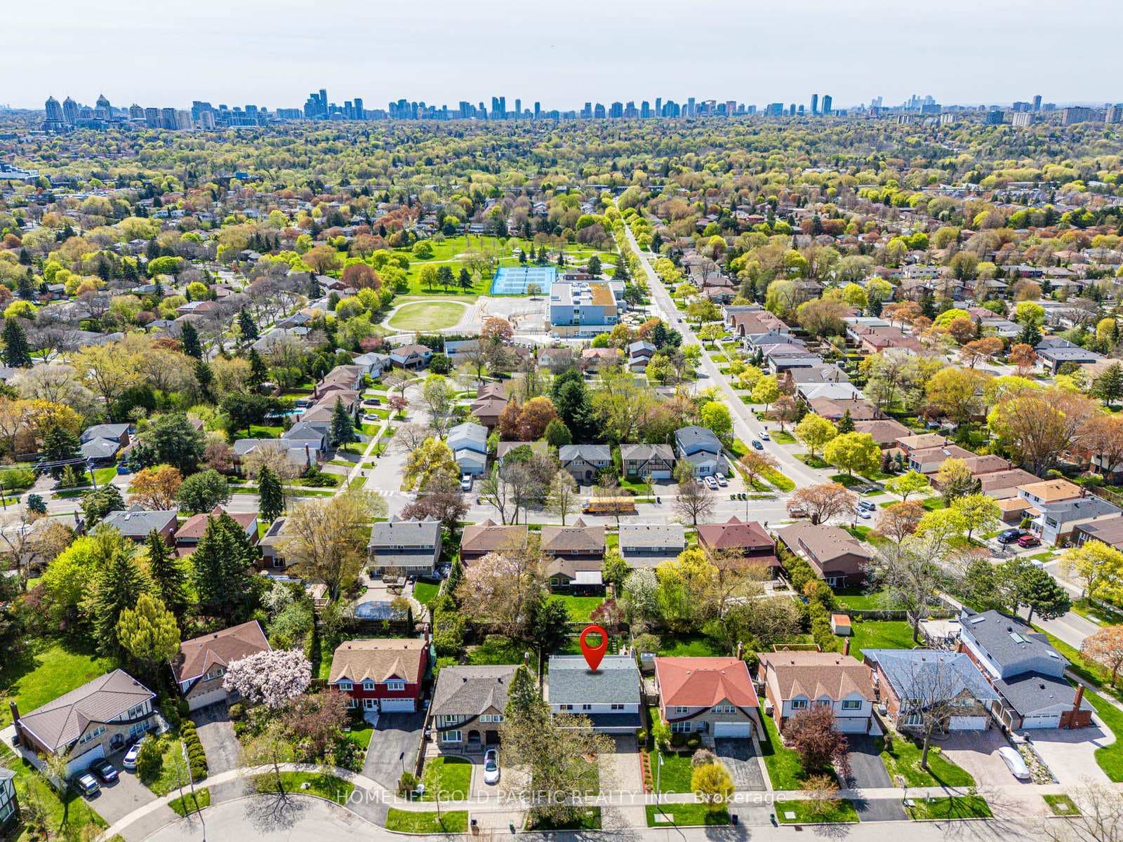 10 O'Shea Crescent - Detached photo 42 of 42 in Hillcrest Village / Bayview Village, Ontario
