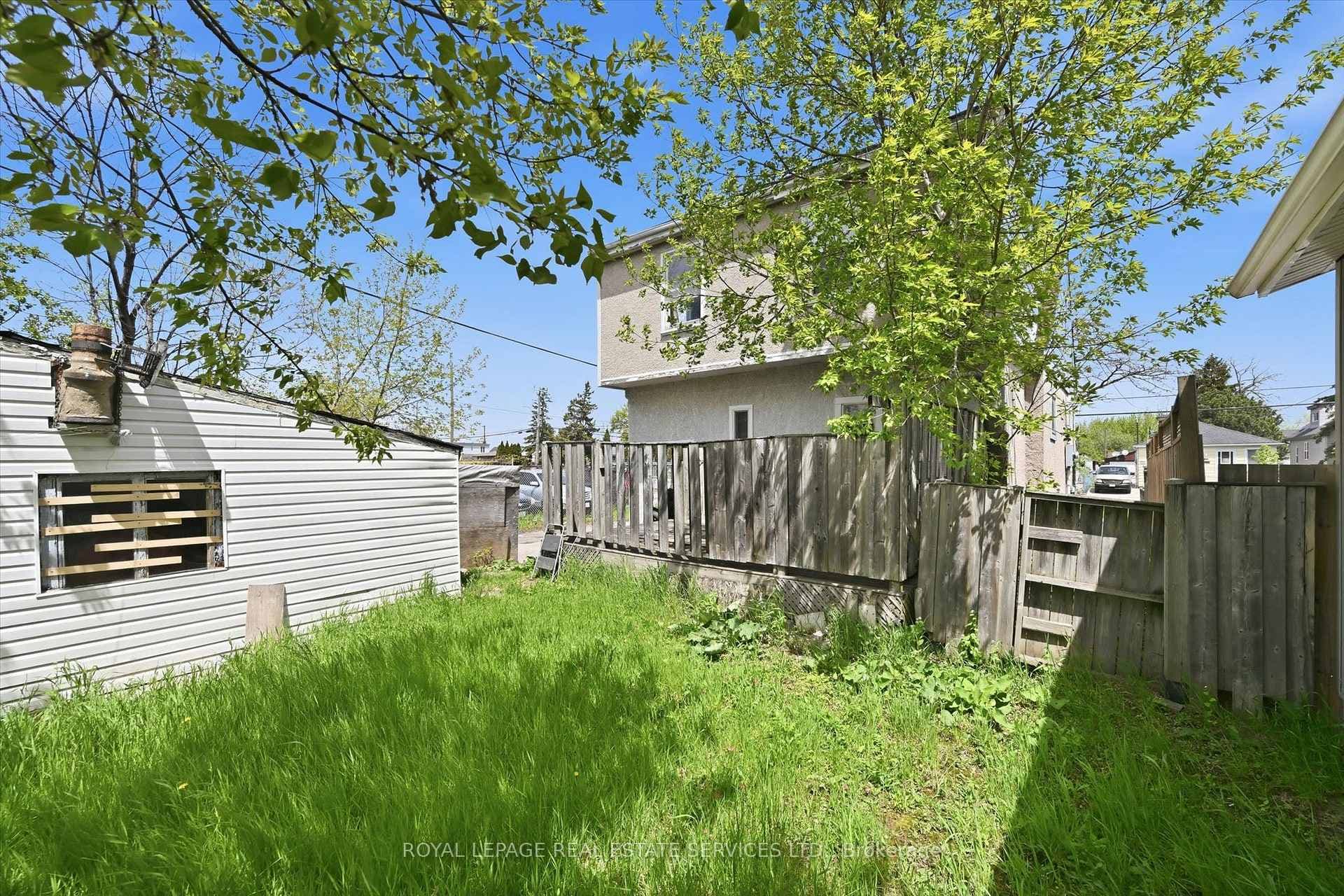 700 Rennie Street - Detached photo 7 of 9 in Hamilton, Ontario