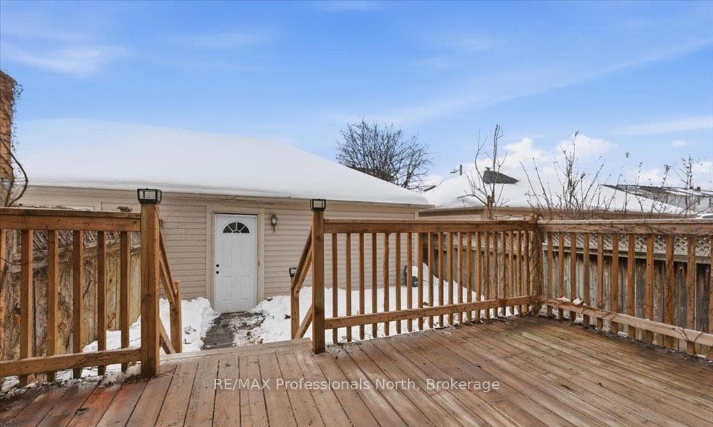 98 Roxton Road - Semi-Detached photo 24 of 28 in Oakville, Ontario