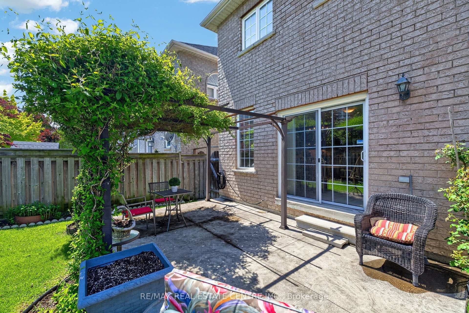 1022 Laidlaw Drive - Detached photo 47 of 50 in Milton, Ontario
