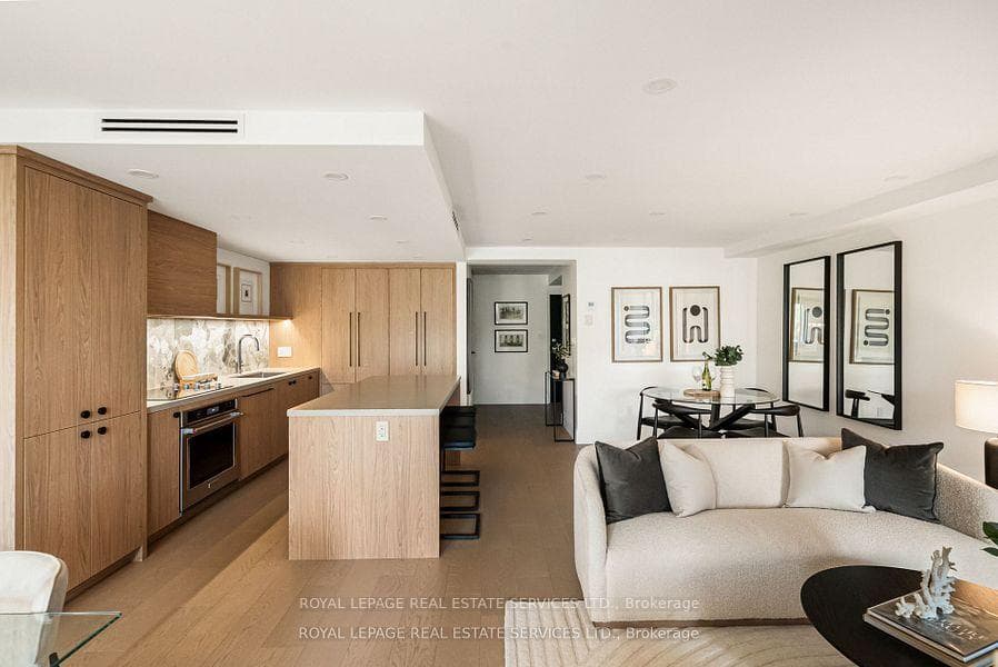 349 St Clair Avenue Unit 402 - Condo photo 9 of 30 in Annex / Yorkville / Summerhill, Ontario