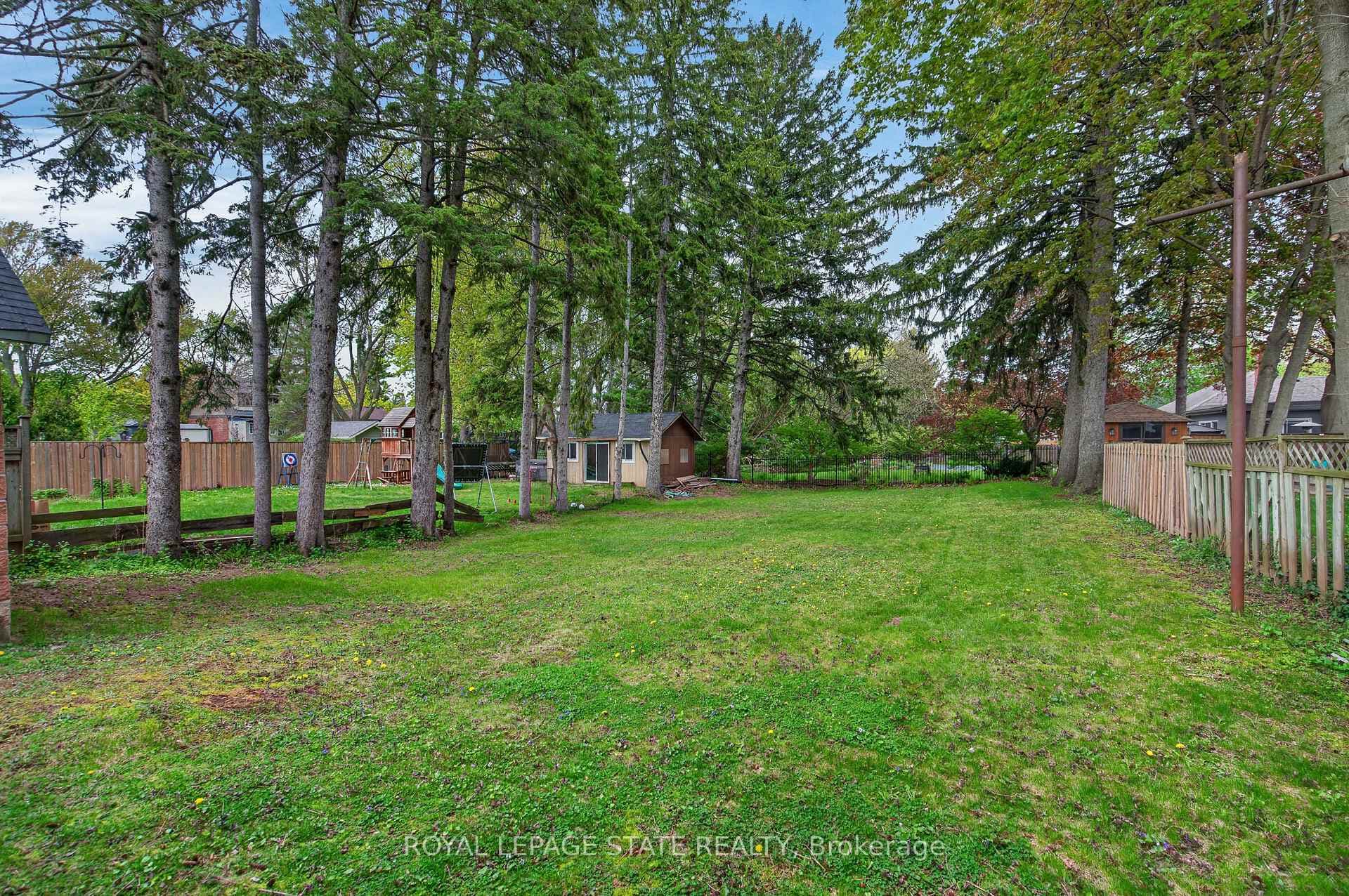 893 Lasalle Park Road - Detached photo 36 of 47 in Burlington, Ontario