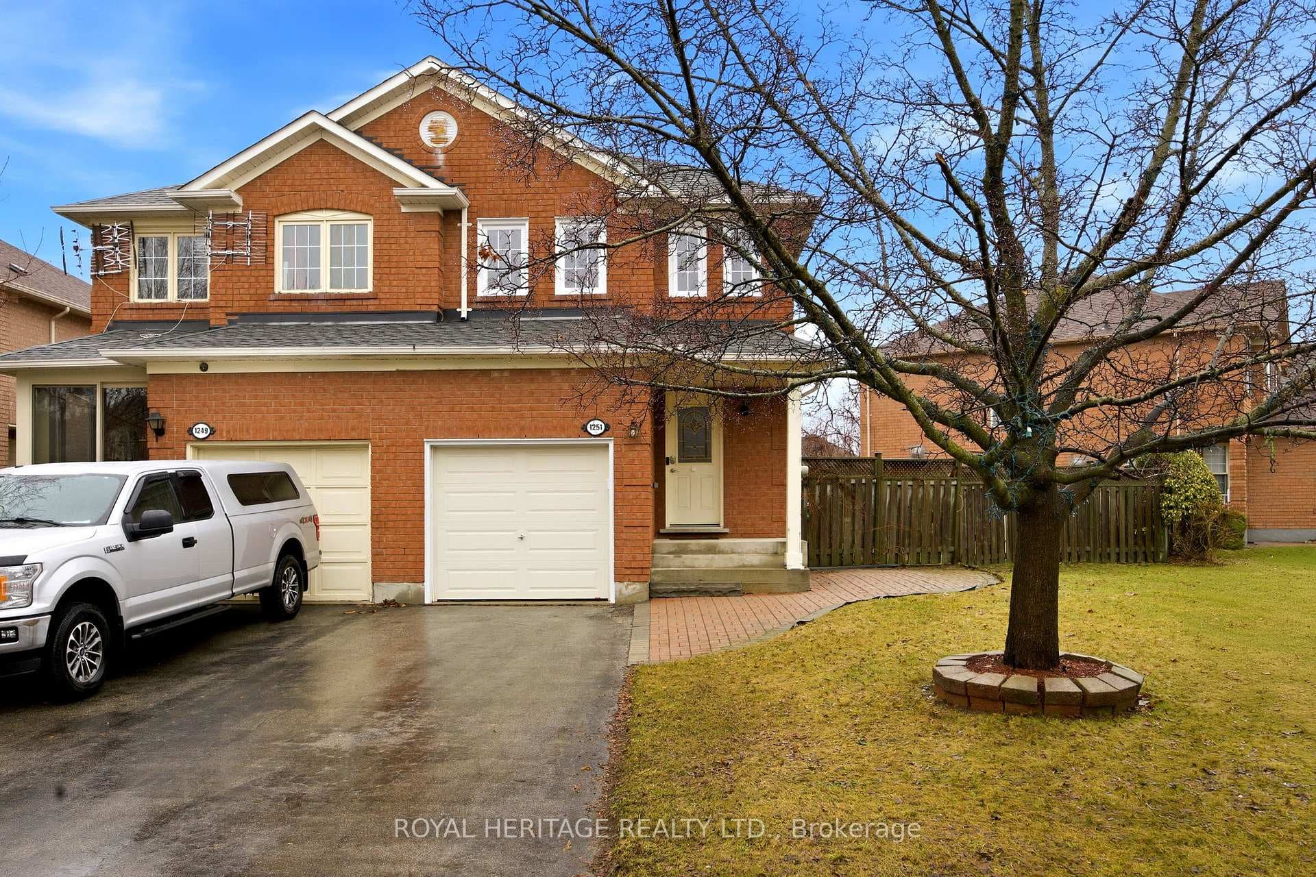 1251 Quest Circle - Semi-Detached for sale in Erin Mills, Ontario