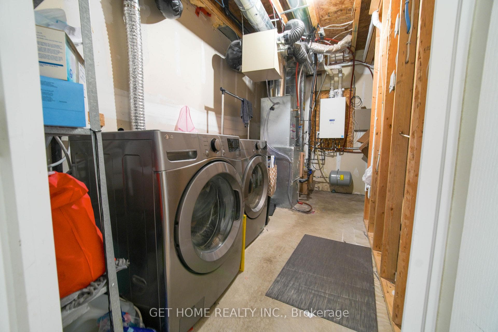 38 Suitor Court - Townhouse photo 18 of 20 in Milton, Ontario