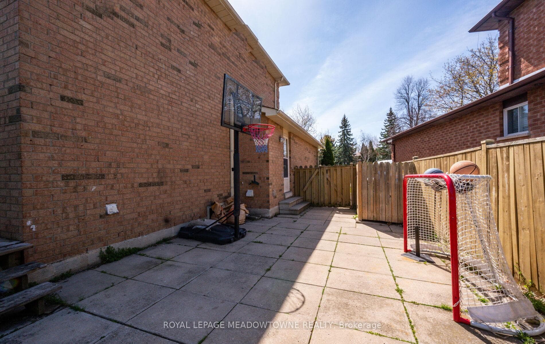 16 Cox Crescent - Detached photo 35 of 41 in Brampton, Ontario