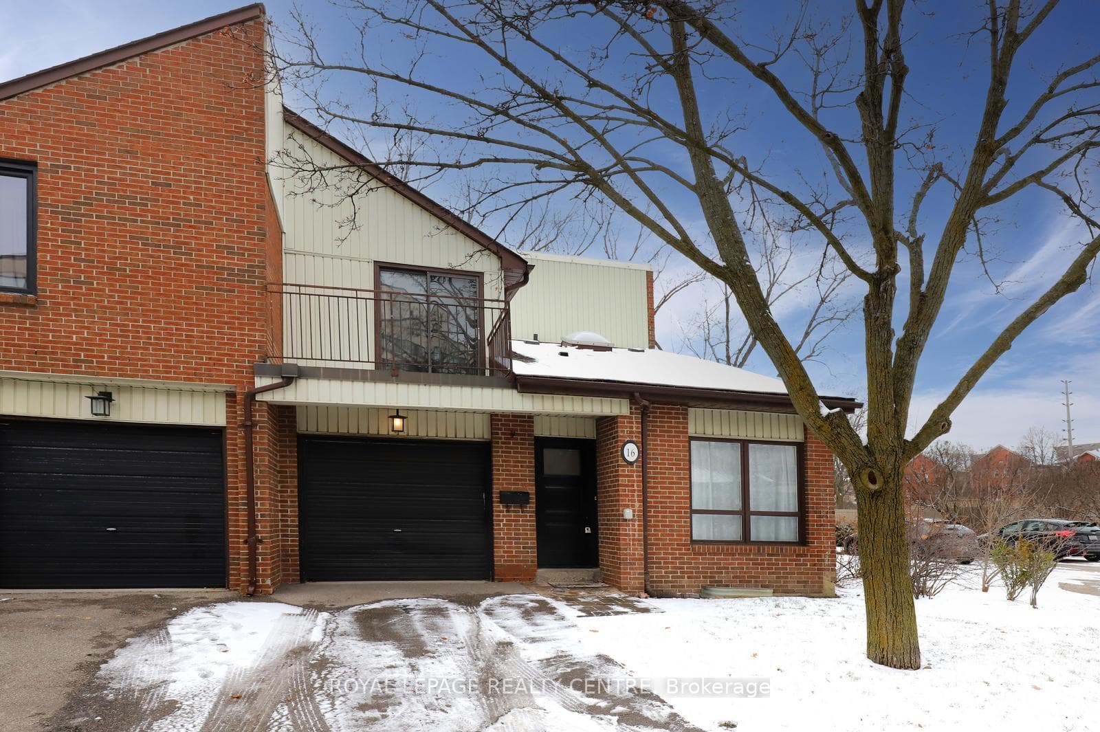 1021 Cedarglen Gate Unit 16 - Condo for sale in Applewood, Ontario