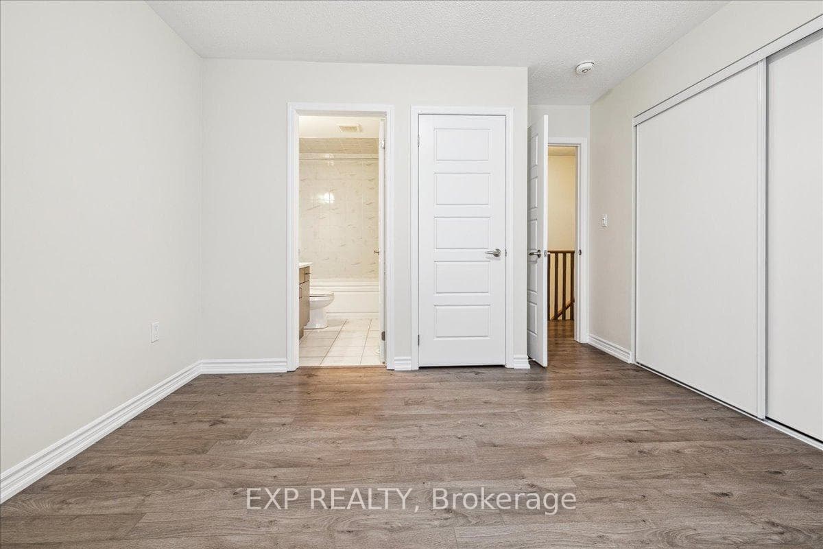 107 Lemieux Court - Townhouse photo 24 of 36 in Milton, Ontario