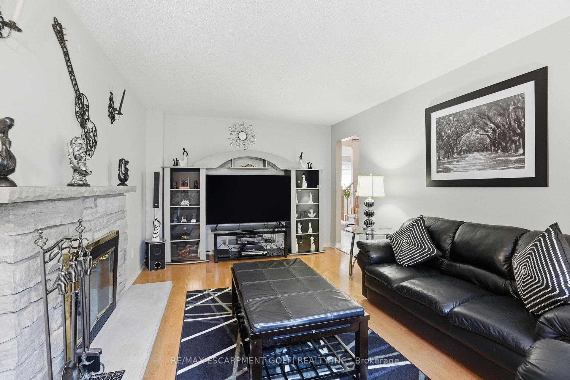 3277 Folkway Drive - Detached photo 14 of 41 in Burlington, Ontario