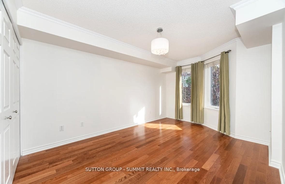 2300 Parkhaven Boulevard Unit 207 - Condo photo 16 of 26 in Oakville, Ontario