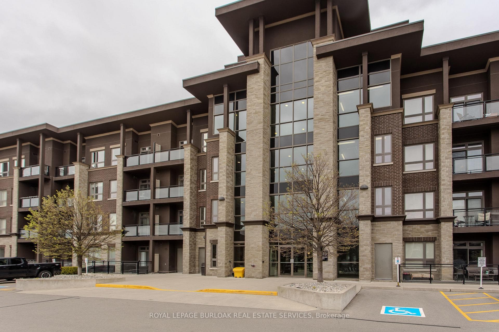 5010 Corporate Drive Unit 307 - Condo photo 1 of 30 in Burlington, Ontario