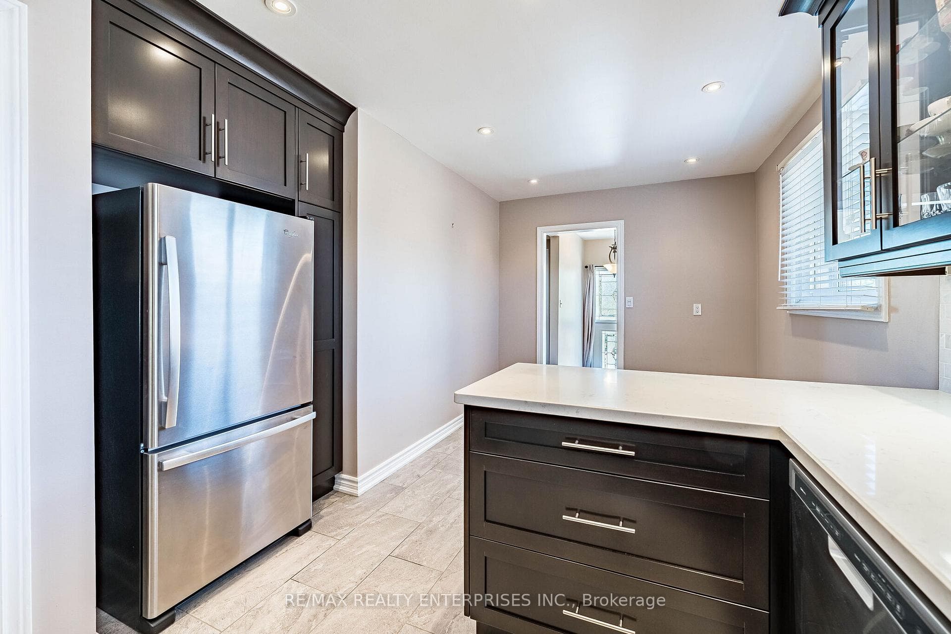3669 Molly Avenue - Semi-Detached photo 15 of 42 in Mississauga, Ontario