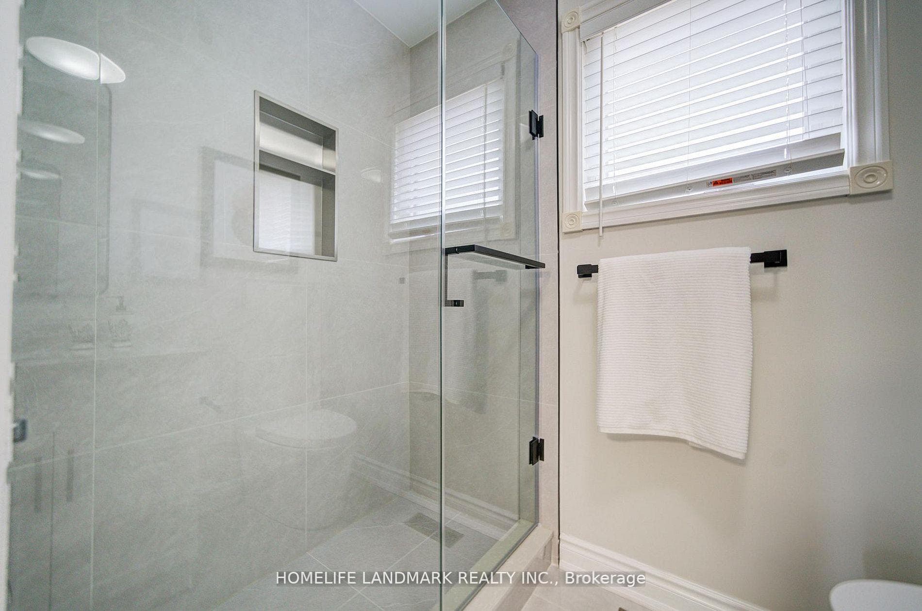 1111 Deer Run - Detached photo 24 of 29 in Mississauga, Ontario