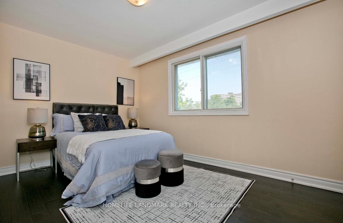 157 Pleasant View Drive - Detached photo 14 of 23 in Hillcrest Village / Bayview Village, Ontario