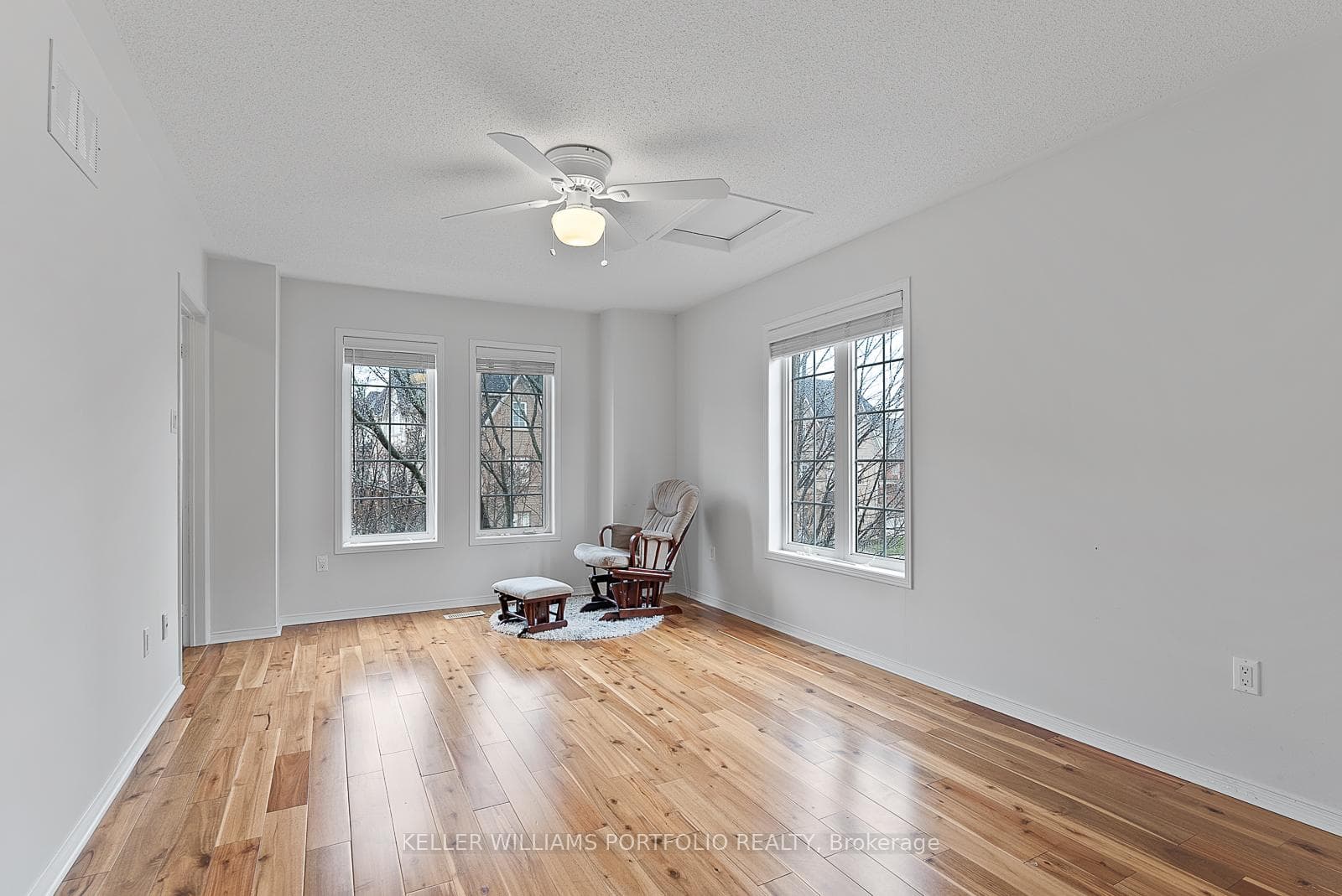 118 Gatwick Drive - Semi-Detached photo 21 of 50 in Oakville, Ontario